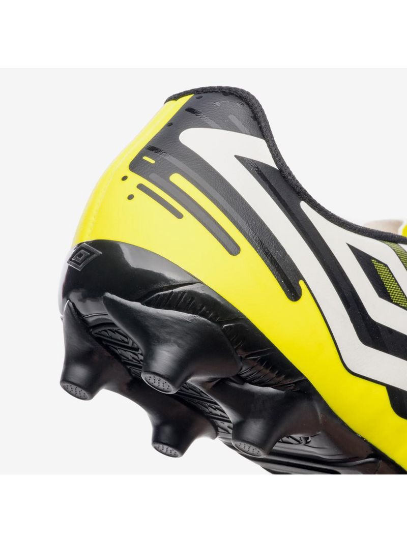 Chuteira campo umbro action