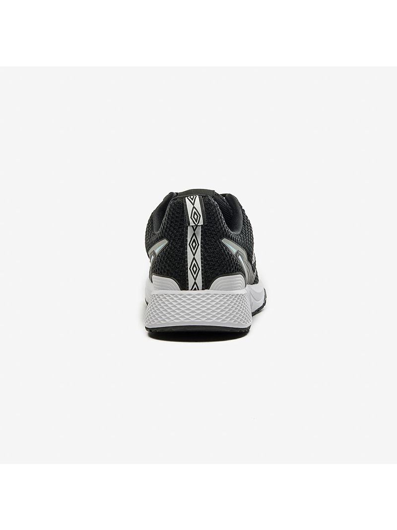 Tênis umbro trainer