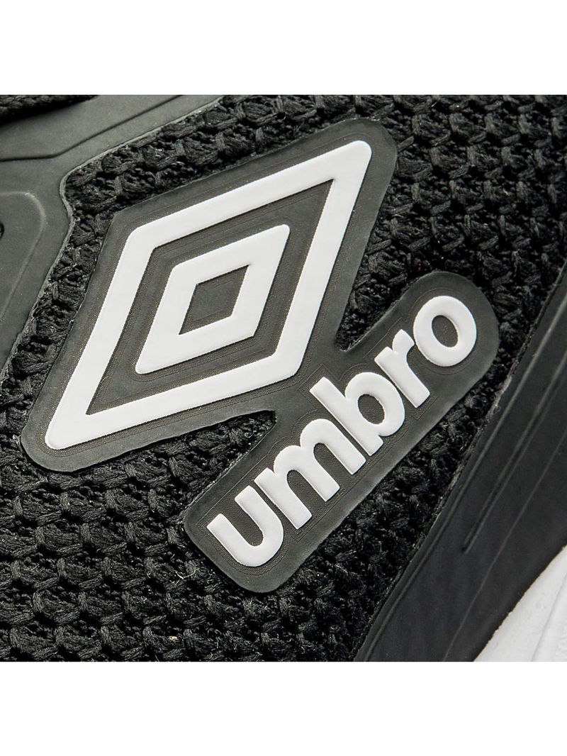 Tênis umbro trainer