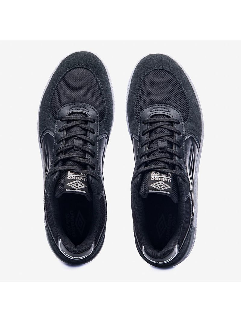 Tênis umbro essential