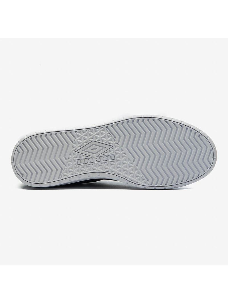 Tênis umbro essential