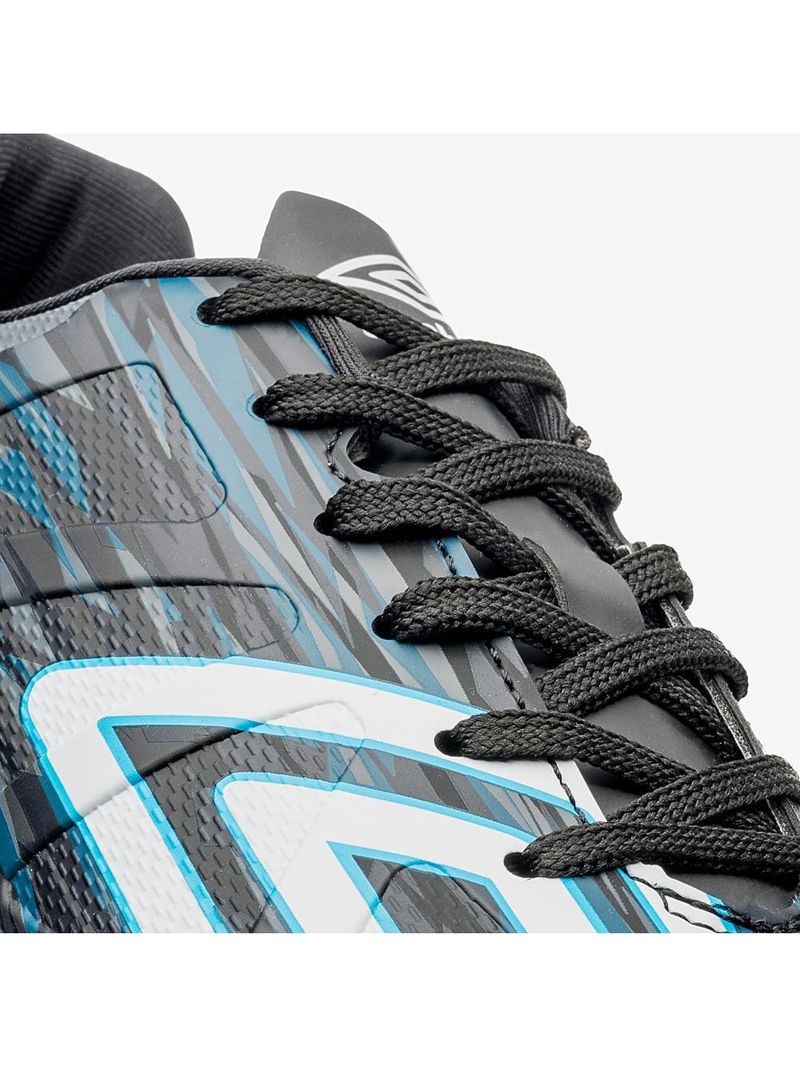 Chuteira society umbro ultimate