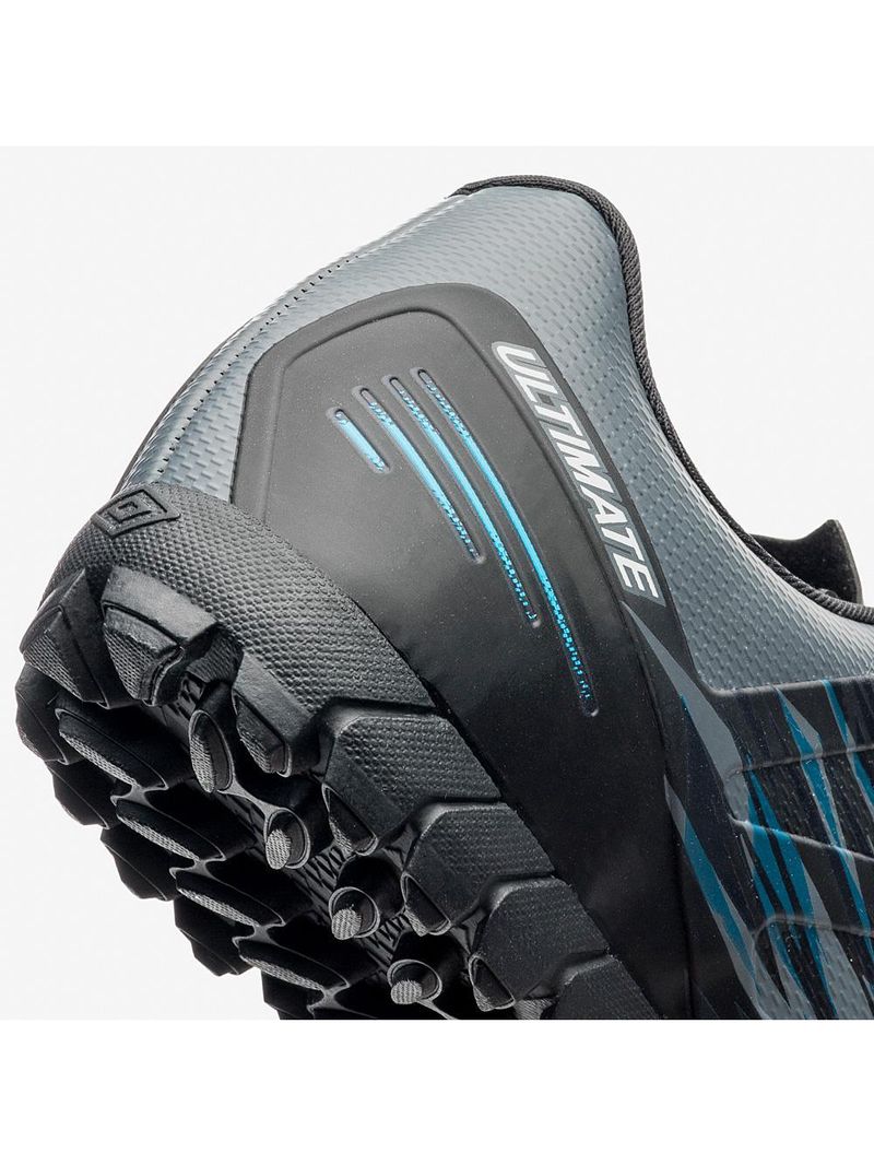 Chuteira society umbro ultimate