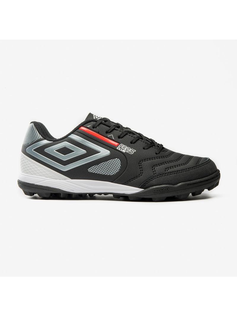 Chuteira society umbro pro 5 bump club