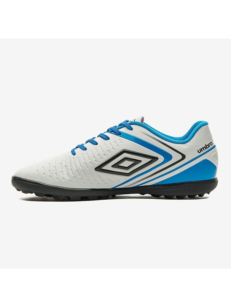 Chuteira society umbro score