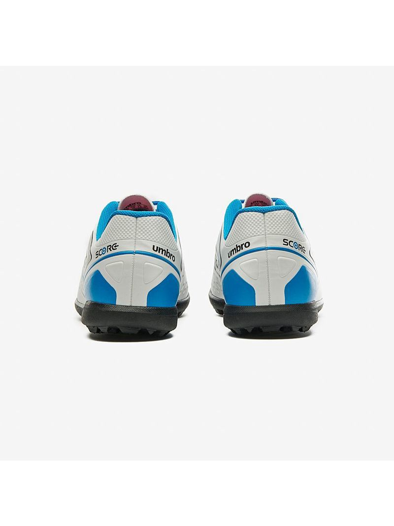 Chuteira society umbro score