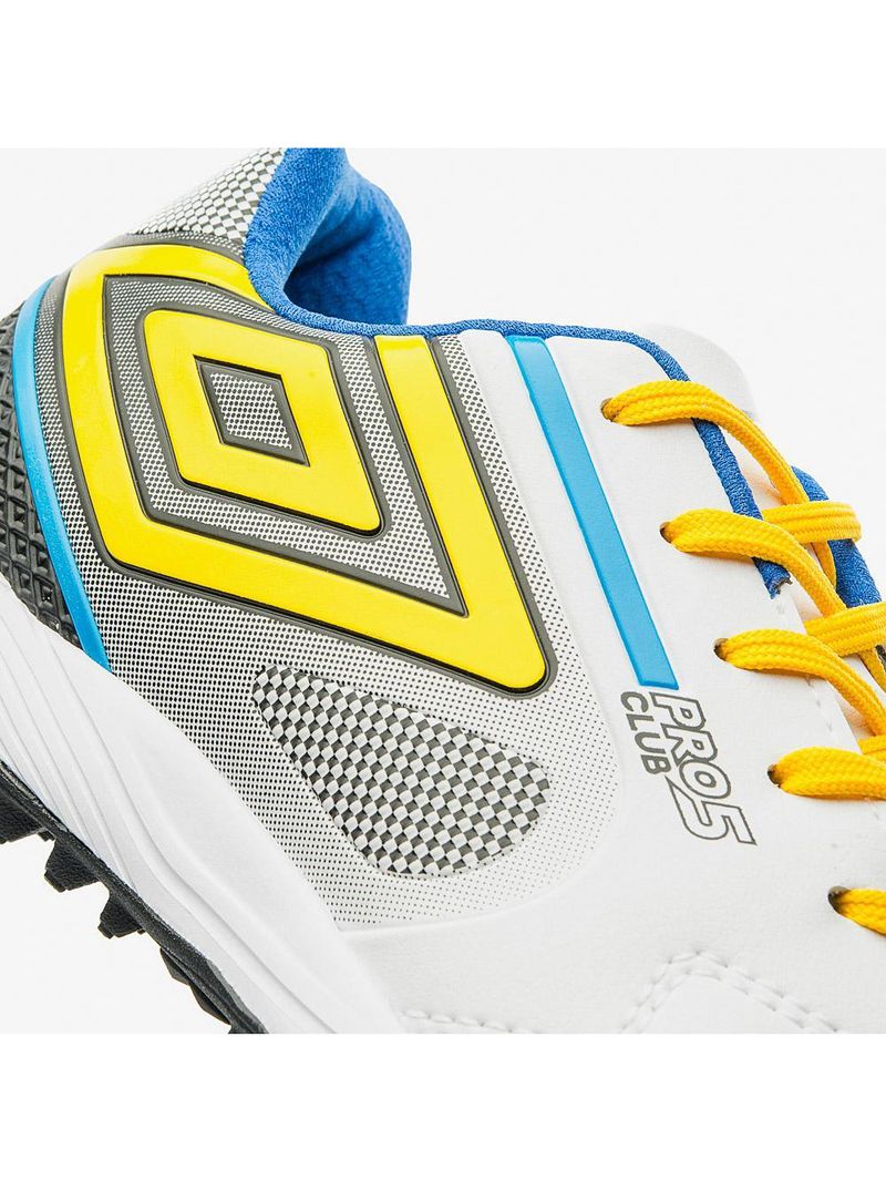 Chuteira society umbro pro 5 bump club