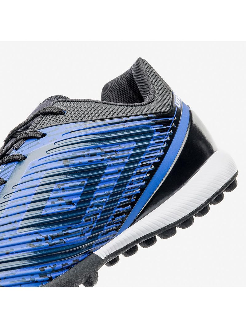 Chuteira society umbro gravity