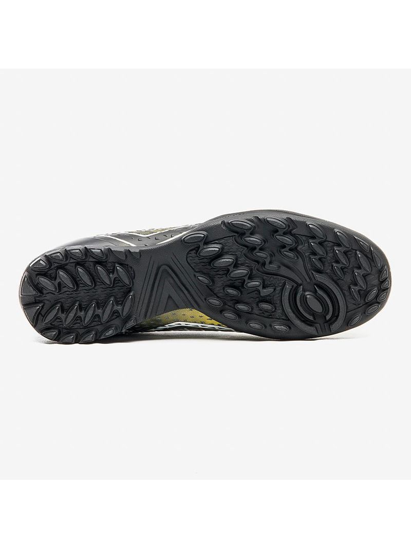 Chuteira society umbro mutant