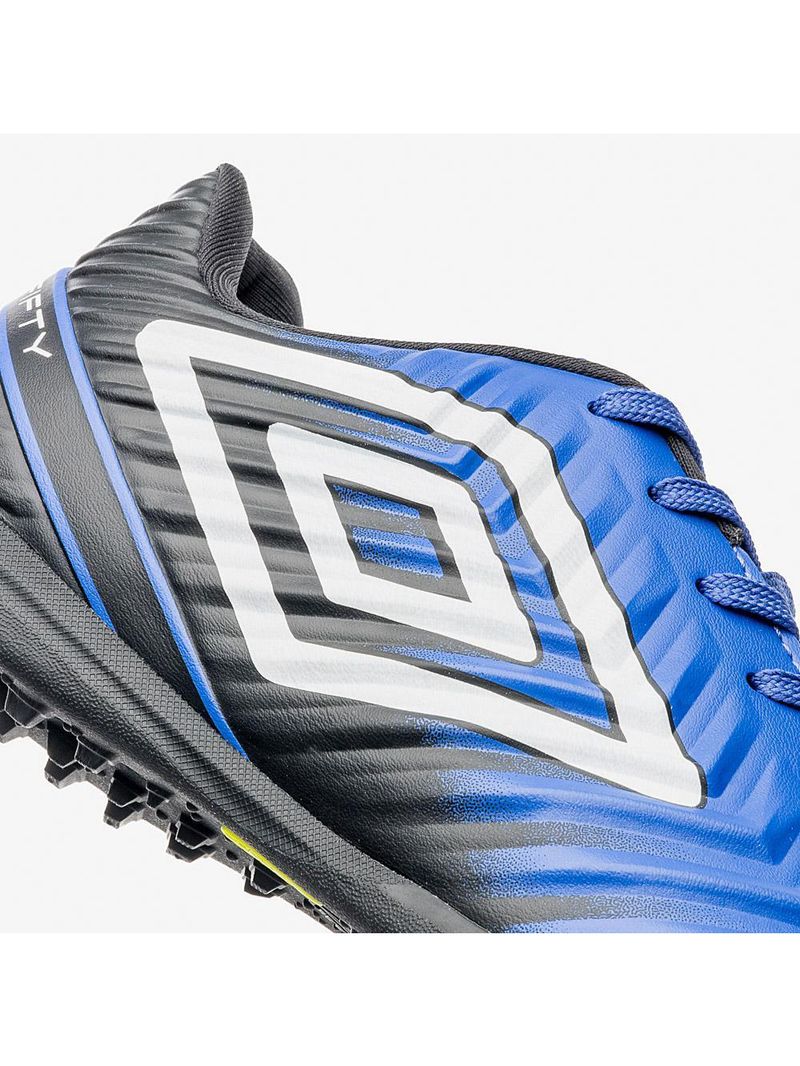 Chuteira society umbro fifty v