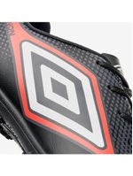 Chuteira society umbro cannon