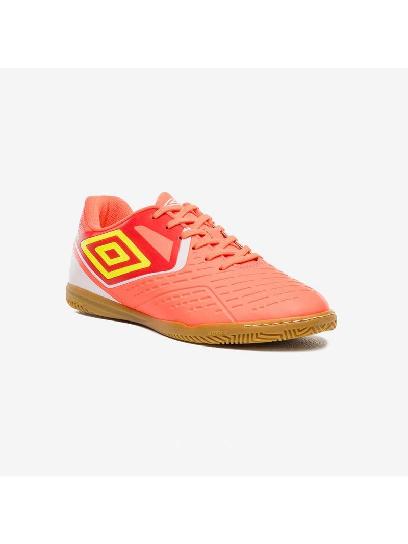 Chuteira futsal umbro score