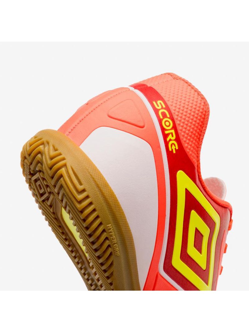 Chuteira futsal umbro score