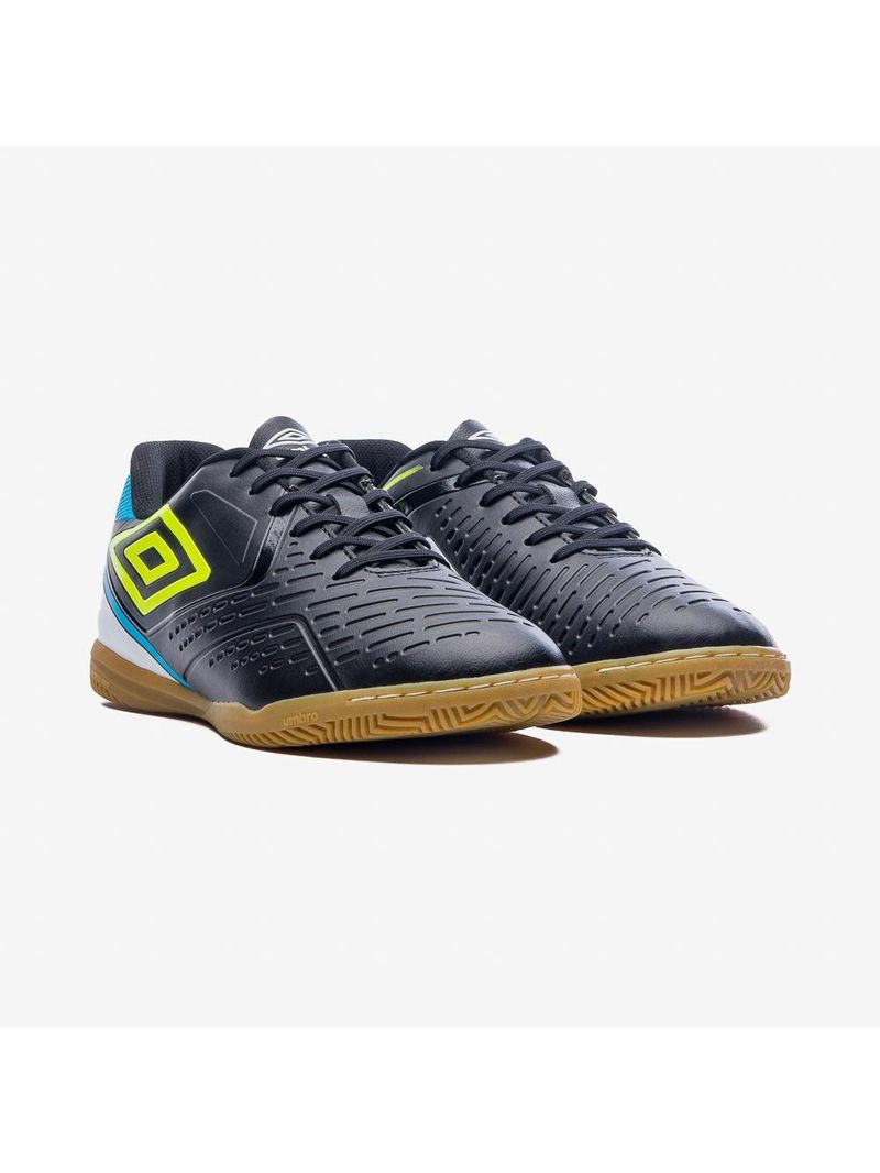 Chuteira futsal umbro score