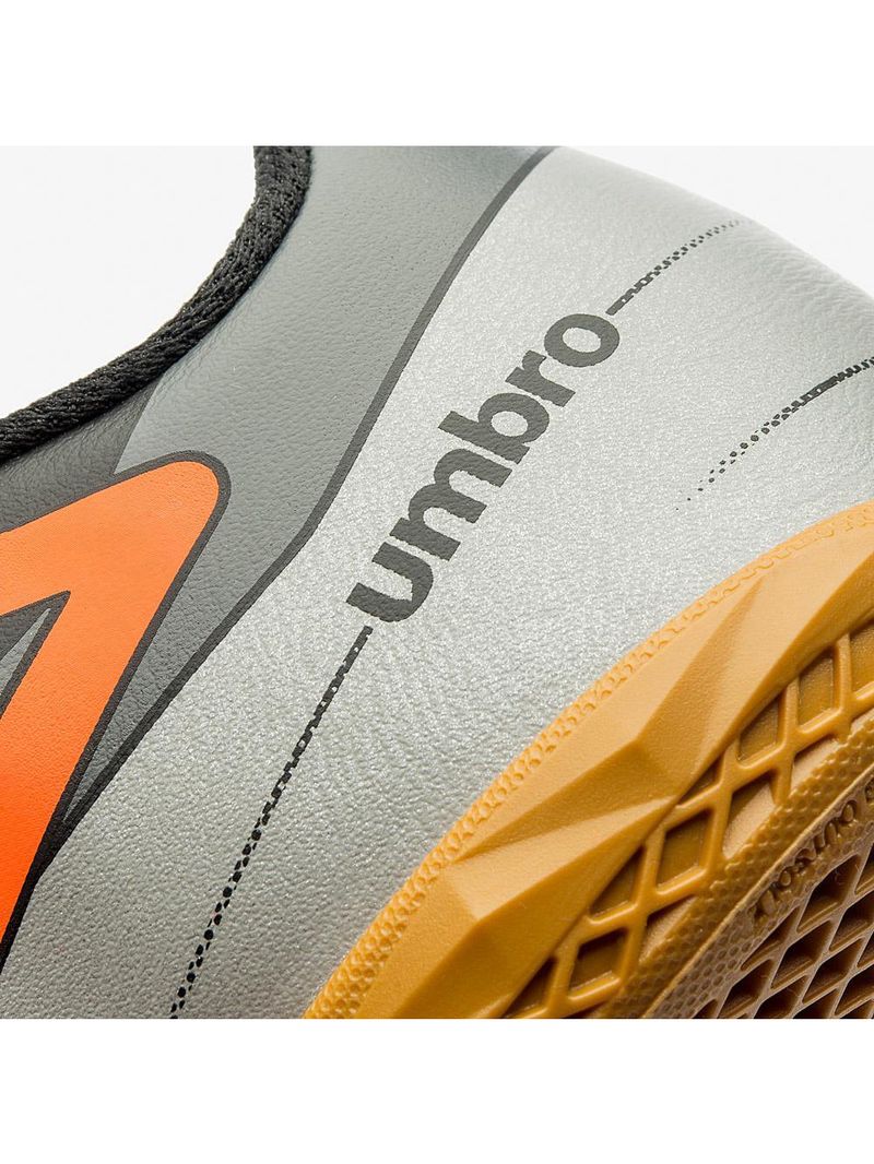 Chuteira futsal umbro prisma+