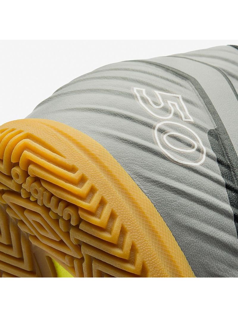 Chuteira futsal umbro fifty v