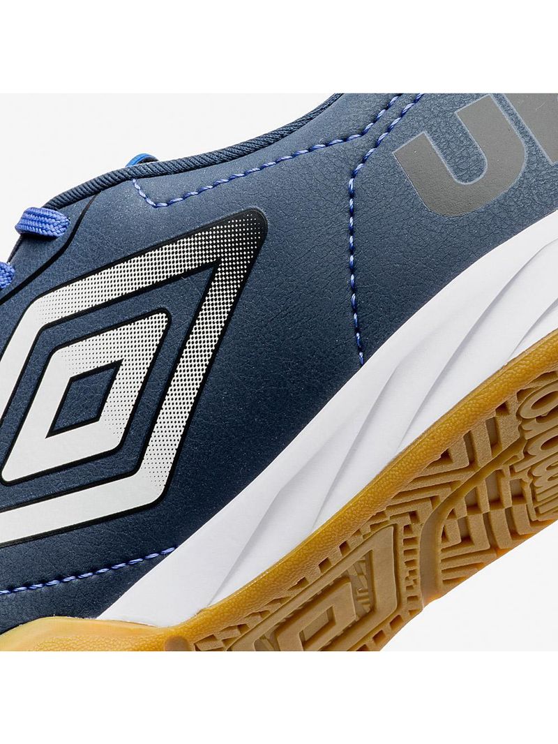 Chuteira futsal umbro class+