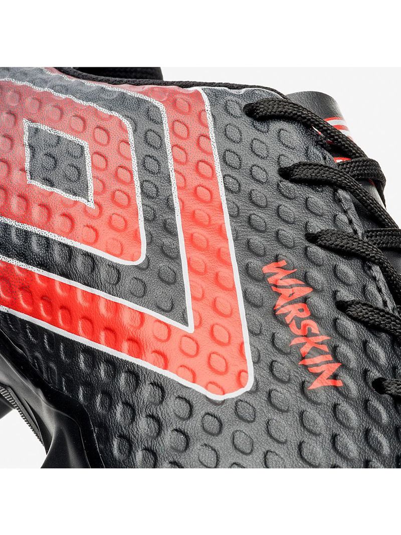 Chuteira campo umbro warskin