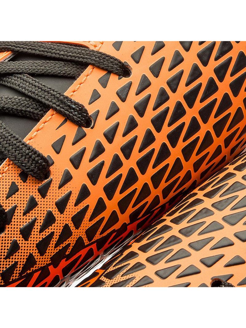 Chuteira campo umbro mutant