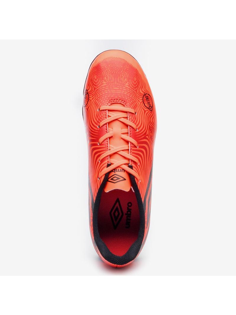 Chuteira campo umbro orbit