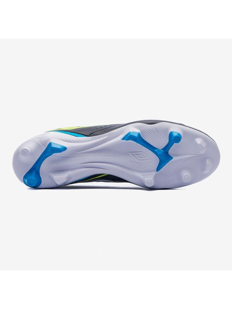 Chuteira campo umbro score