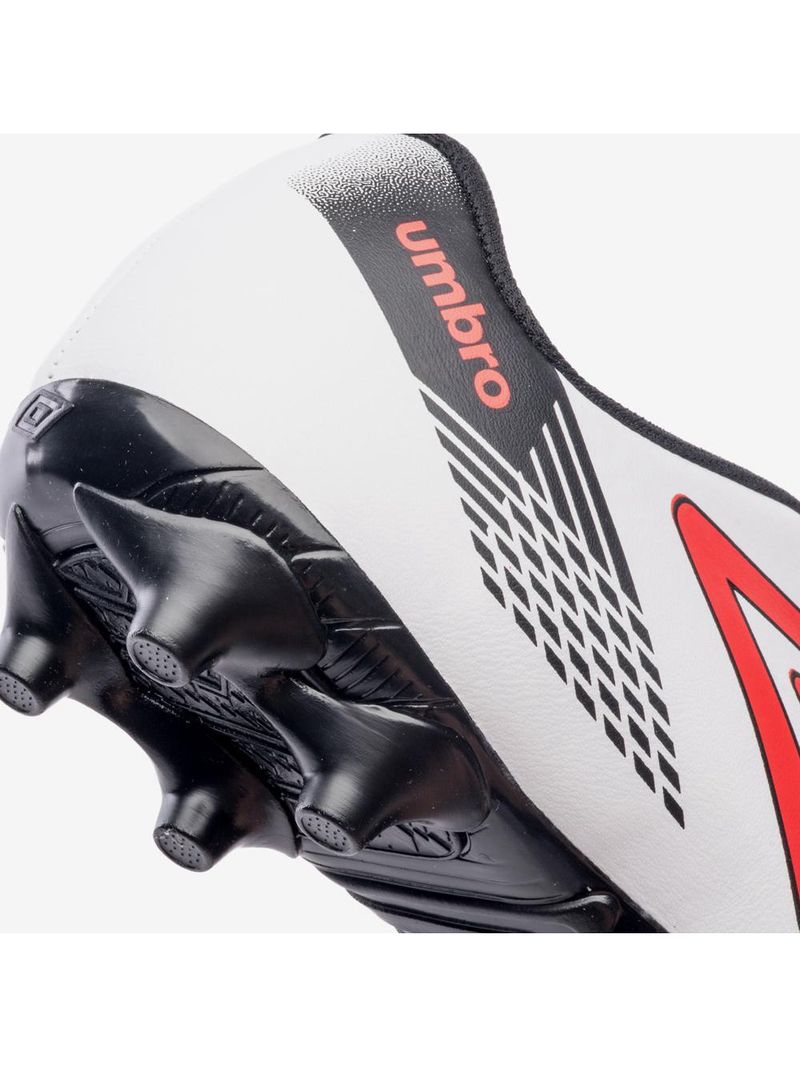 Chuteira campo umbro on
