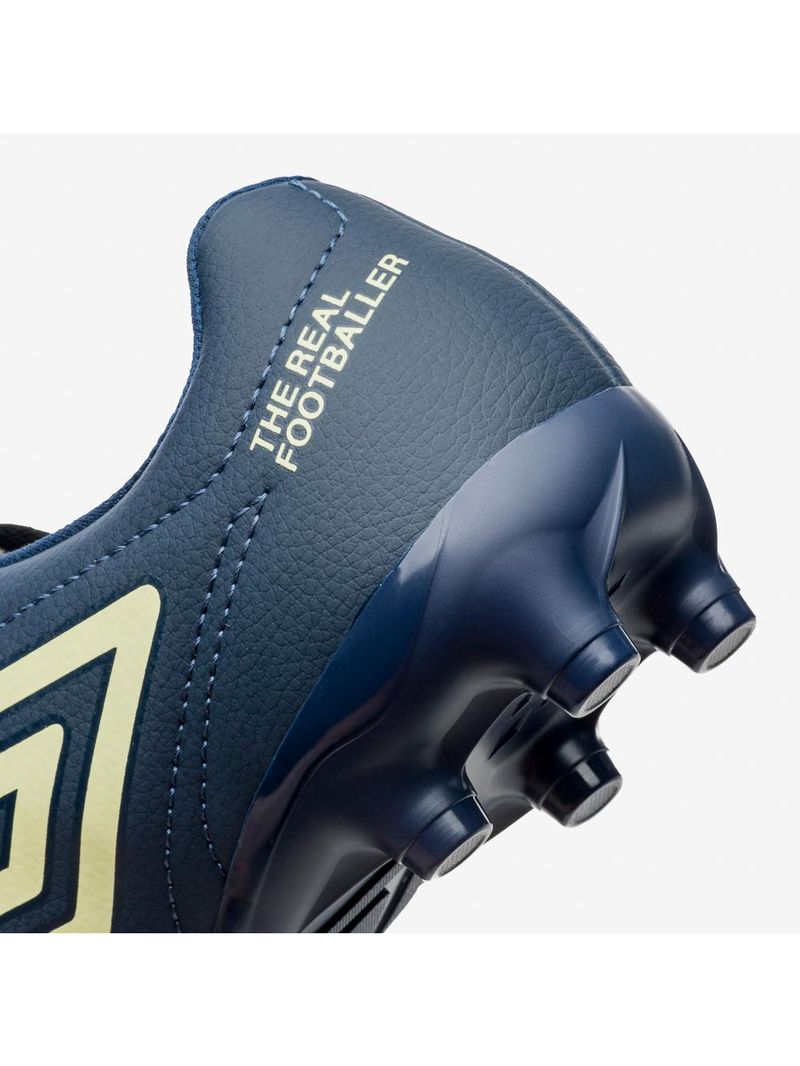 Chuteira campo umbro class footballer