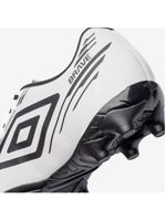 Chuteira campo umbro brave