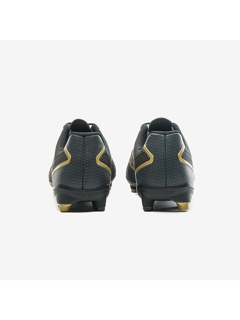Chuteira campo umbro attak eternal