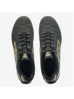 Chuteira campo umbro attak eternal