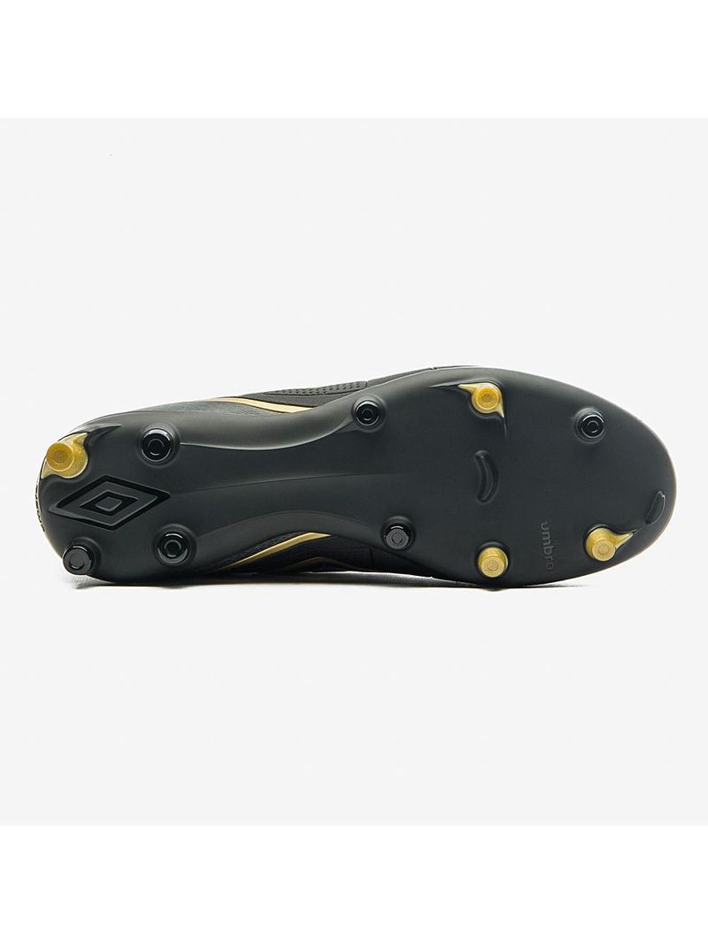Chuteira campo umbro attak eternal