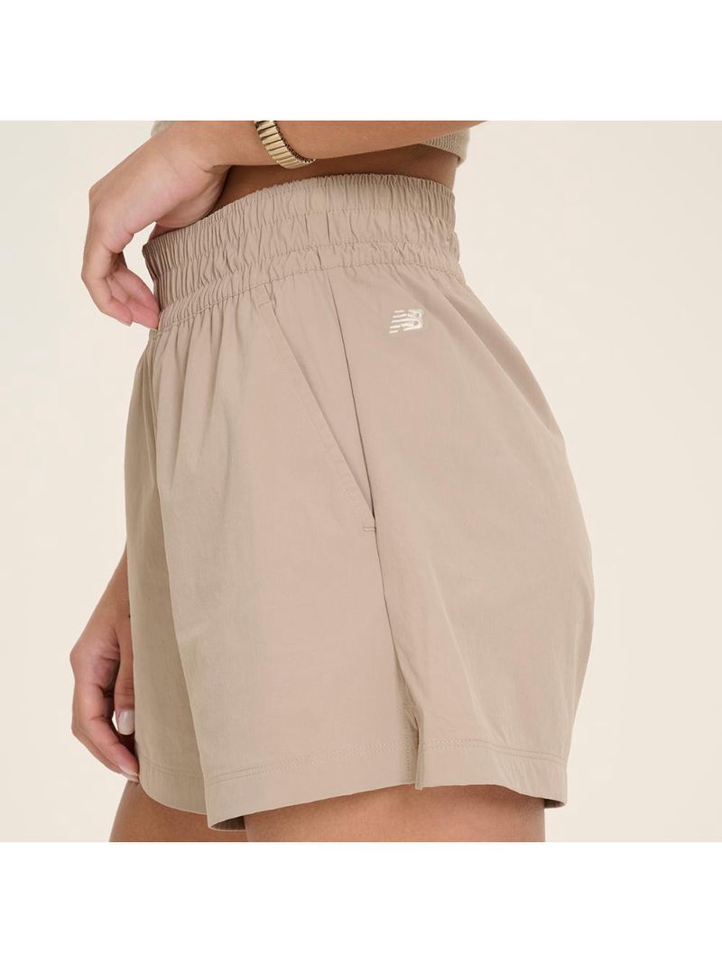 Shorts new balance trend small logo feminino
