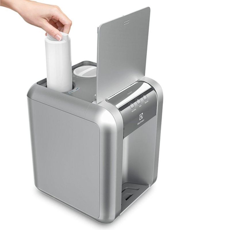 Purificador de Água de Parede Electrolux PE11X com Painel Touch Água Natural Gelada e Fria Prata