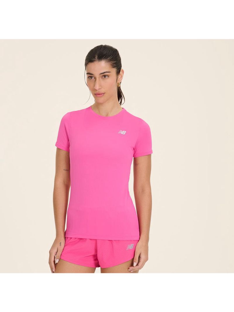 Camiseta new balance sport essentials feminina