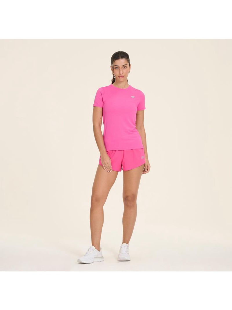 Camiseta new balance sport essentials feminina