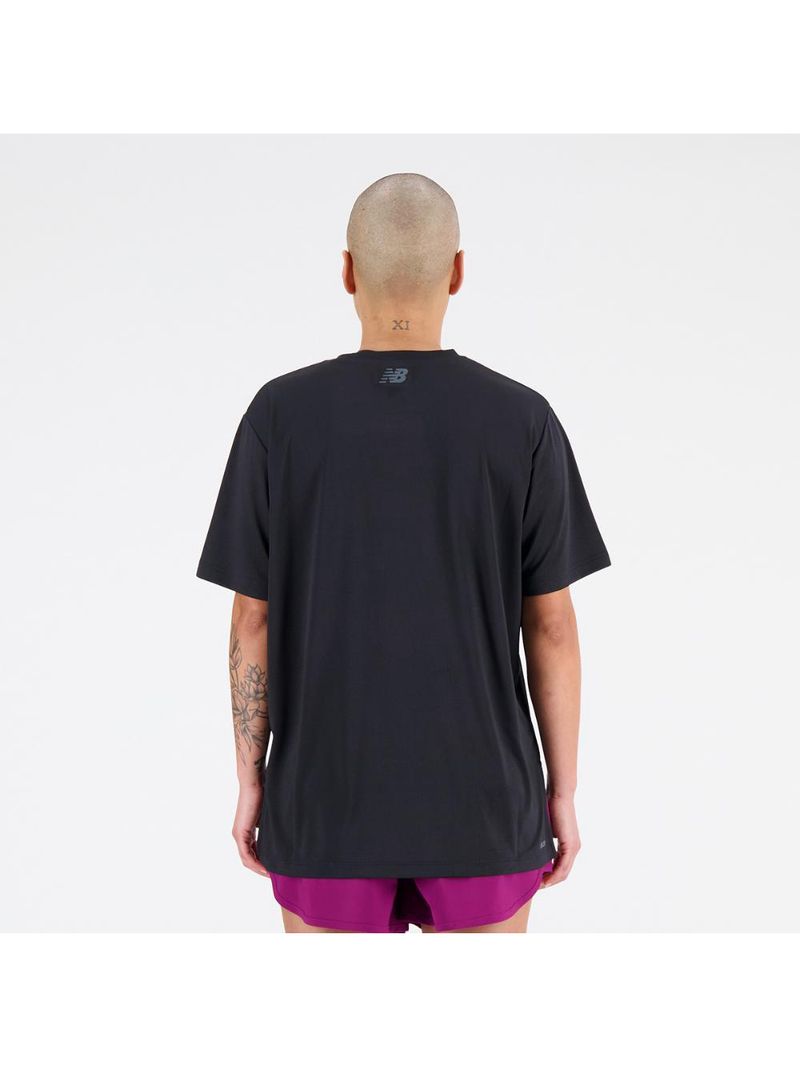 Camiseta new balance relentless print feminina