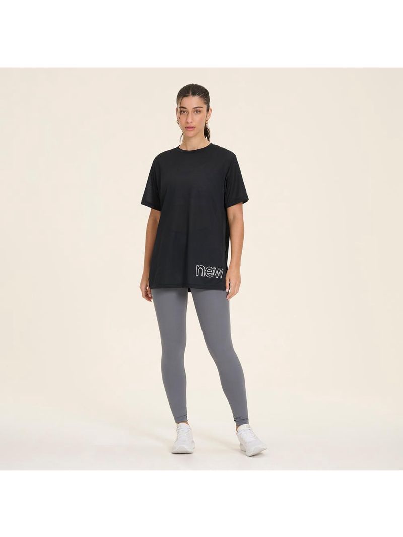 Camiseta new balance sport essentials graphic feminina