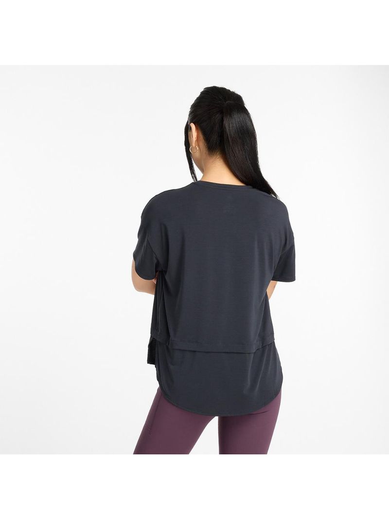 Camiseta drapey feminina