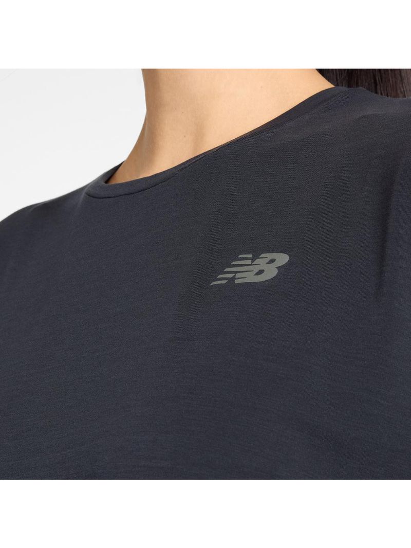Camiseta drapey feminina