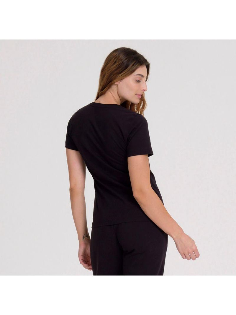 Camiseta new balance essentials feminina