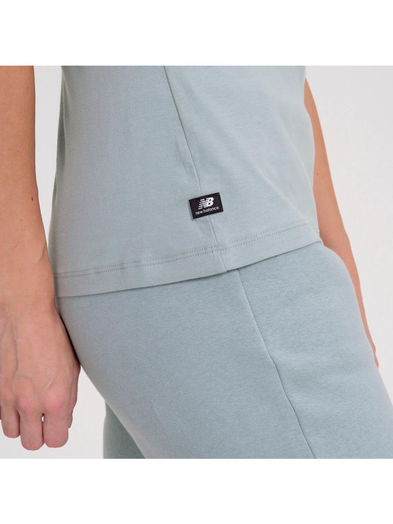 Calça new balance essentials feminina