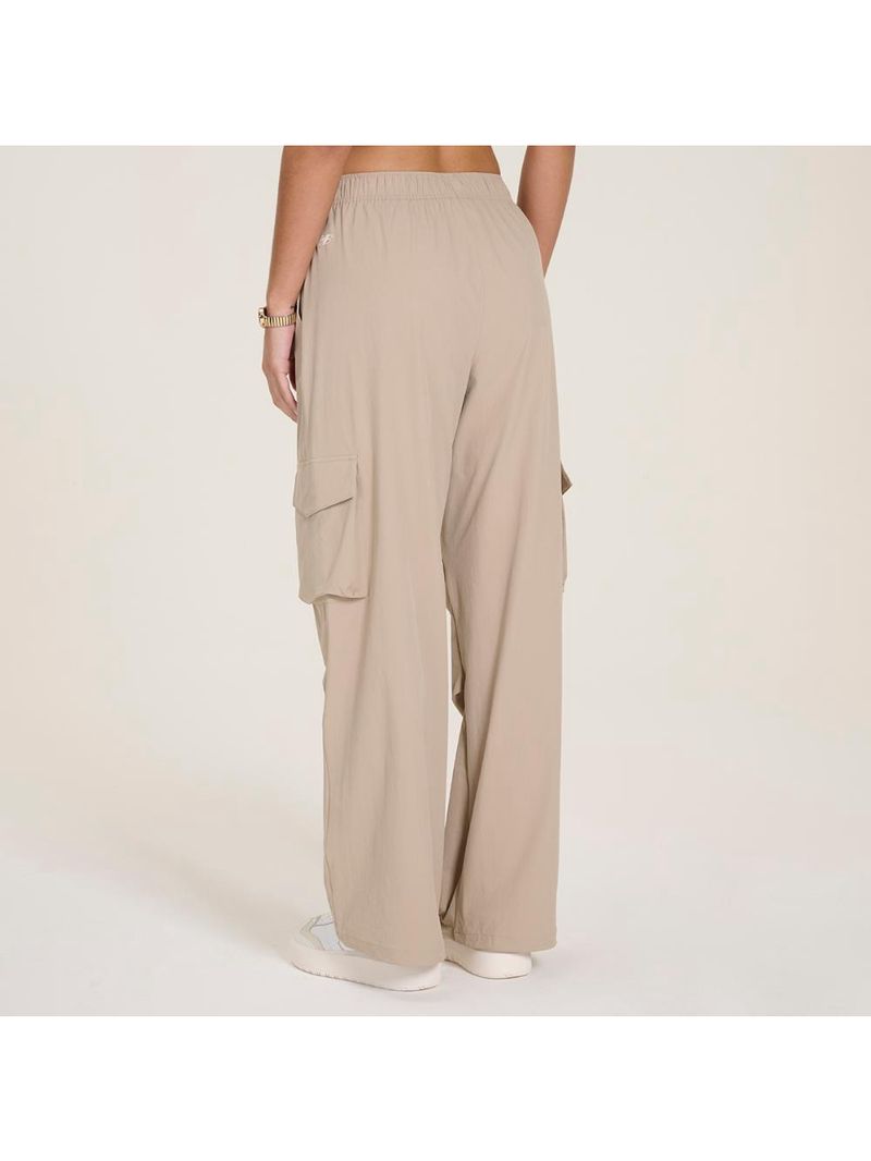 Calça new balance nylon cargo feminina