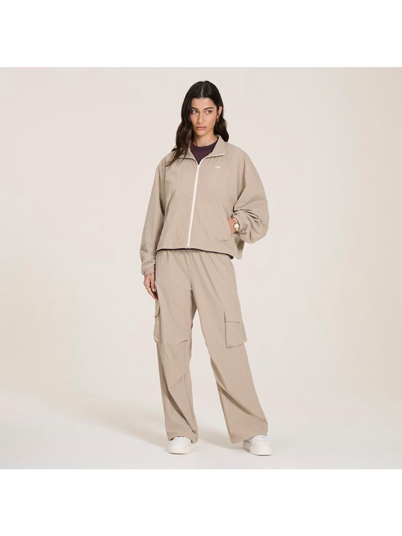 Calça new balance nylon cargo feminina