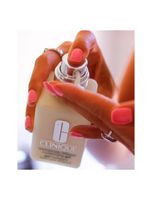 Gel hidratante clinique dramatically different moisturizing gel with pump