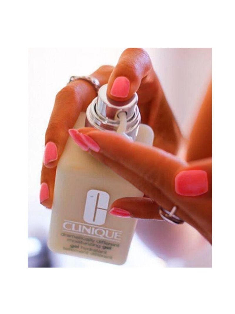Gel hidratante clinique dramatically different moisturizing gel with pump