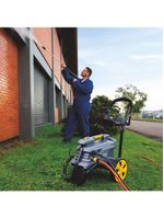 Lavadora de alta pressão tramontina 2100w de potência e 2300 psi, sistema stop total - preta e amarela