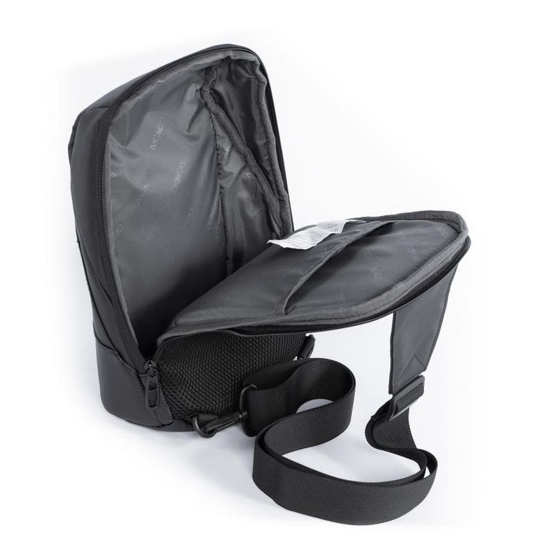 Mochila masculina transversal resistente agua advanced preta