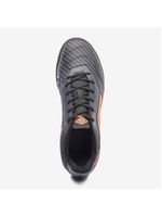 Chuteira society umbro attak iii