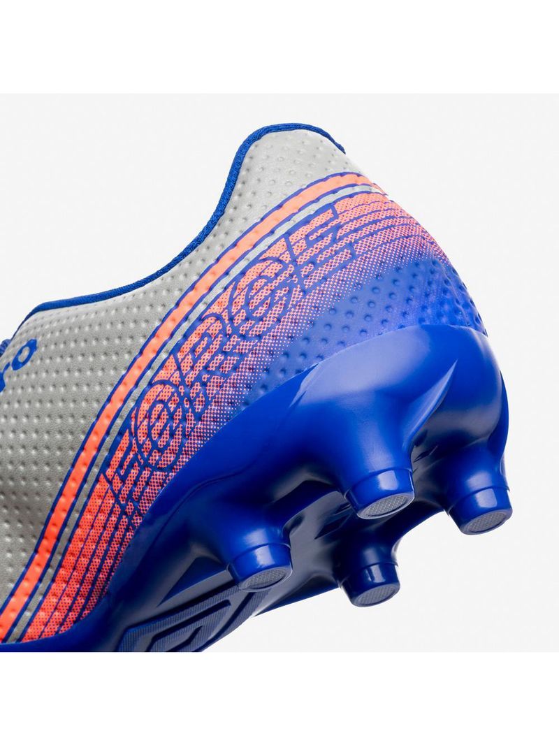 Chuteira campo umbro force