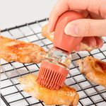 Dispenser De Oleo Azeite Com Escova De Silicone Vidro 180ml Cor Salmão